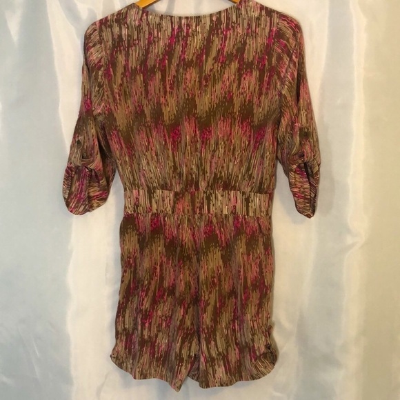 Charlie Jade 100% Silk Romper Colors Pinks/Cream/Tan Size S/P - Picture 7 of 13